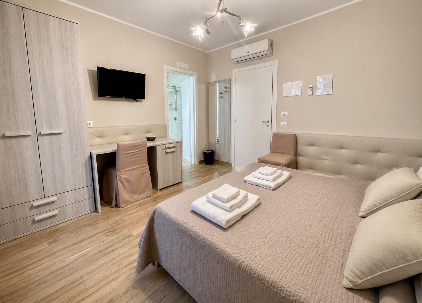 Camera 2 —Doppia Matrimoniale Relax con Balcone